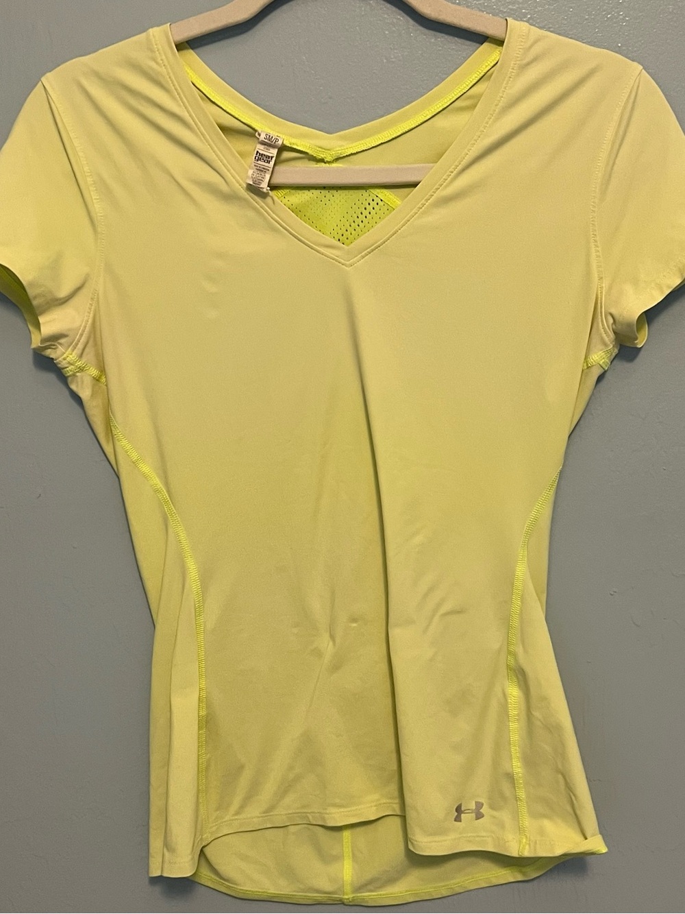 Under Armour Women's Neon Yellow V-Neck Short Sleeve Active Tee